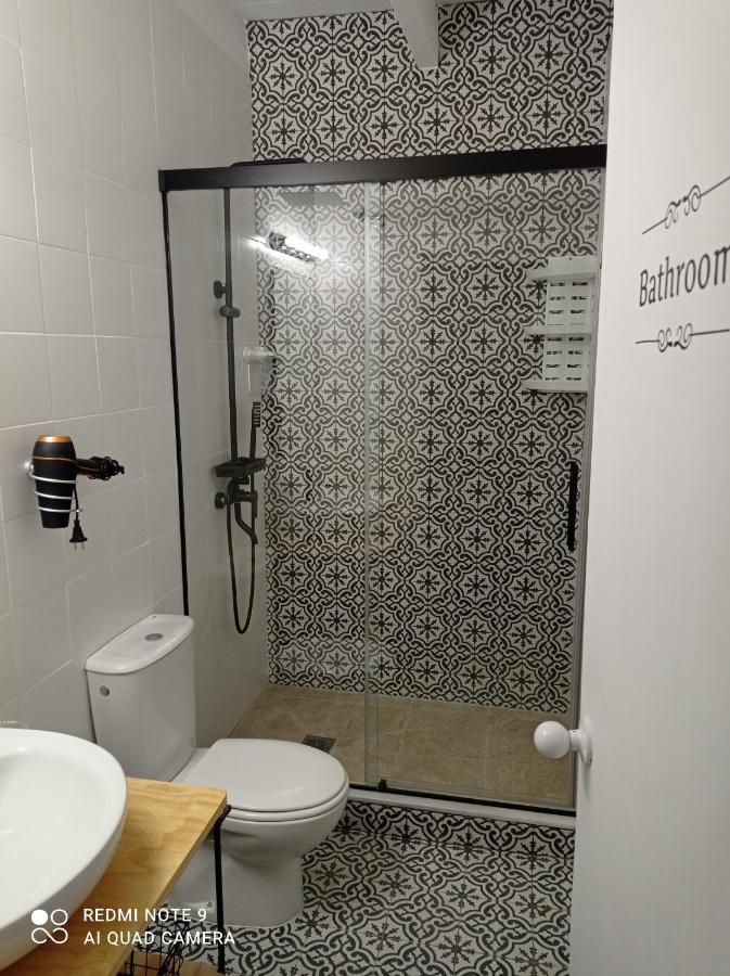 קוניל דה לה פרונטרה Alojamiento Rural "El Charco Del Sultan" מראה חיצוני תמונה